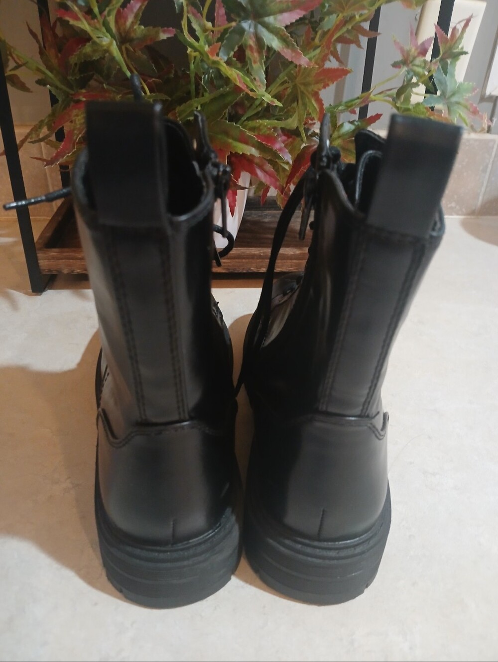 SO Reindeer Women's Black Combat Boots Size 6.5 - Picture 4 of 7